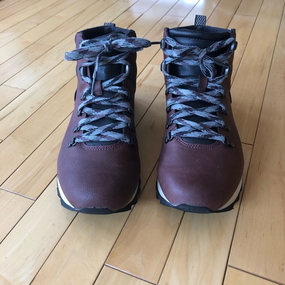 Merrell boots 🥾 - Picture 2 of 5